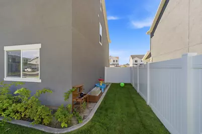 3503 S Laurel Ln, Syracuse, UT 84075 - Photo 38