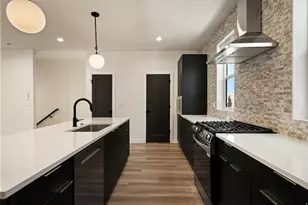 598 E Savvy Cv S, Salt Lake City, UT 84107 - Photo 2
