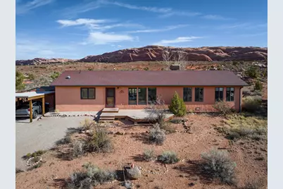1687 Highland Dr N, Moab, UT 84532 - Photo 1
