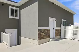 4563 W 3300 S, West Haven, UT 84401 - Photo 48