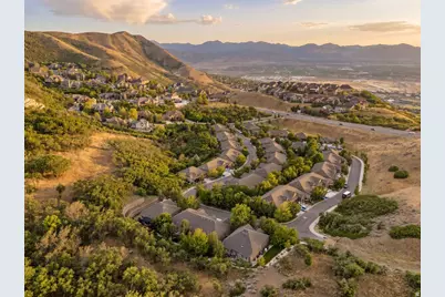1370 E Meadow Valley Dr, Draper, UT 84020 - Photo 6