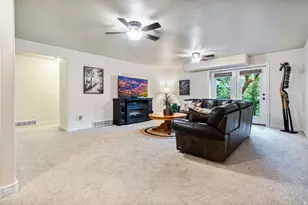 1370 E Meadow Valley Dr, Draper, UT 84020 - Photo 22