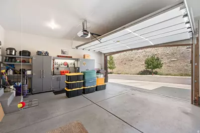 1370 E Meadow Valley Dr, Draper, UT 84020 - Photo 28