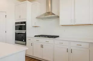 1082 E Antelope Dr, Eagle Mountain, UT 84005 - Photo 6