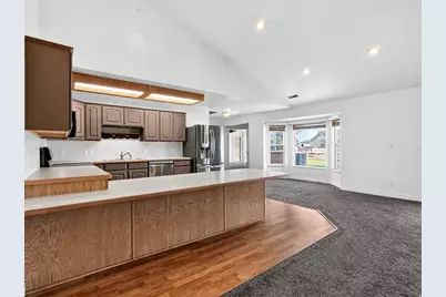 5646 W 4000 S, Hooper, UT 84315 - Photo 10