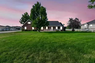 5646 W 4000 S, Hooper, UT 84315 - Photo 46