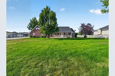5646 W 4000 S, Hooper, UT 84315 - Photo 1