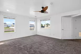 5646 W 4000 S, Hooper, UT 84315 - Photo 14