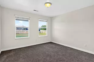 5646 W 4000 S, Hooper, UT 84315 - Photo 24