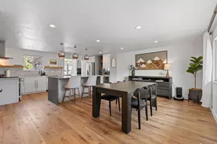 3069 E 7110 S, Cottonwood Heights, UT 84121 - Photo 2