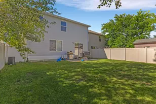 2139 E Summit Way N, Eagle Mountain, UT 84005 - Photo 2