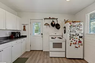 730 E Geranium St, Sandy, UT 84094 - Photo 4