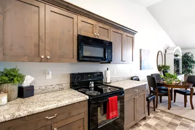 478 W Hyde Park Ln, Kaysville, UT 84037 - Photo 10