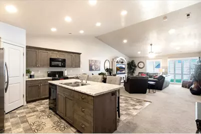 478 W Hyde Park Ln, Kaysville, UT 84037 - Photo 8