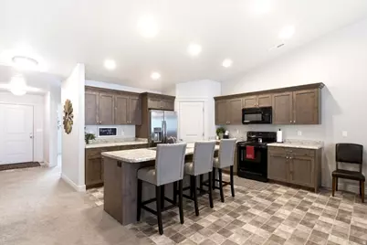 478 W Hyde Park Ln, Kaysville, UT 84037 - Photo 6