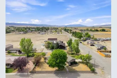 195 W 100 N, Centerfield, UT 84622 - Photo 12