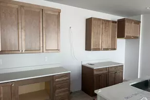 3675 S Clipper Hill Rd, West Jordan, UT 84081 - Photo 4