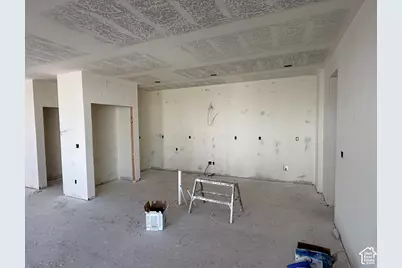 3675 S Clipper Hill Rd #305, West Jordan, UT 84081 - Photo 10