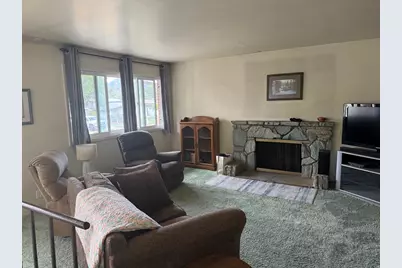 1244 E Greenfield Cir, Murray, UT 84121 - Photo 4