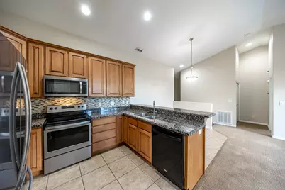 619 Canterbury Ln, North Salt Lake, UT 84054 - Photo 6