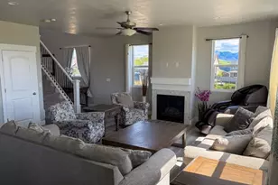 3692 E Barton Creek Dr, Eagle Mountain, UT 84005 - Photo 4
