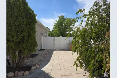 14303 S Honeyfield Dr E, Draper, UT 84020 - Photo 34