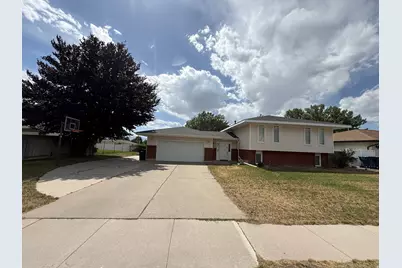 10802 S Jason Dr, Sandy, UT 84094 - Photo 1