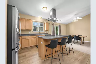 3237 W Meadow Leaf Ct, West Valley, UT 84119 - Photo 2