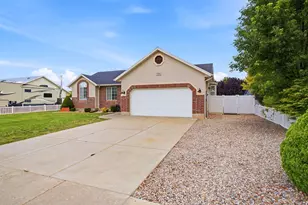 1594 W 1390 S, Syracuse, UT 84075 - Photo 14