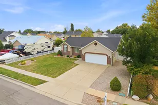 1594 W 1390 S, Syracuse, UT 84075 - Photo 2