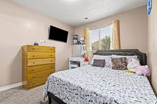 154 W 1980 S, Clearfield, UT 84015 - Photo 20