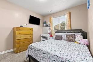 154 W 1980 S, Clearfield, UT 84015 - Photo 20