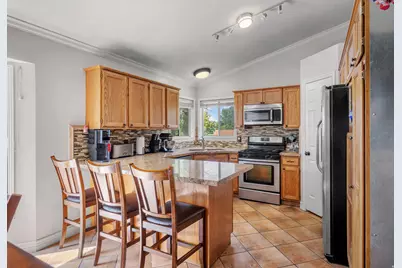 1673 N 390 W, Pleasant Grove, UT 84062 - Photo 6