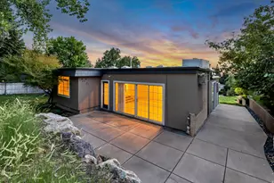 4845 S Bron Breck St, Holladay, UT 84117 - Photo 4