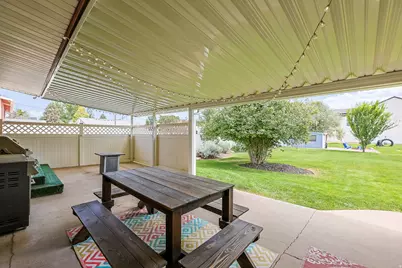 2261 S 1800 W, Syracuse, UT 84075 - Photo 28