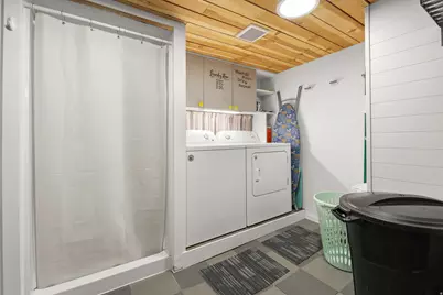 2261 S 1800 W, Syracuse, UT 84075 - Photo 24
