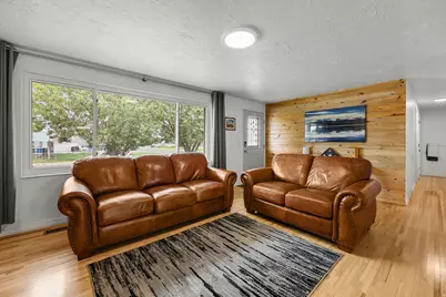 2261 S 1800 W, Syracuse, UT 84075 - Photo 4