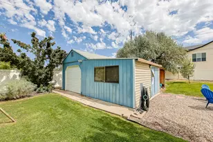 2261 S 1800 W, Syracuse, UT 84075 - Photo 32