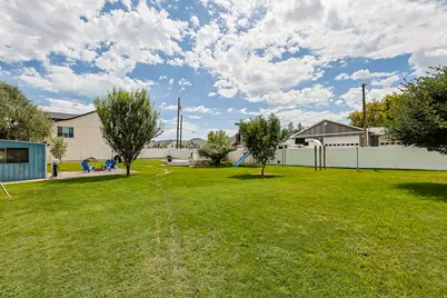 2261 S 1800 W, Syracuse, UT 84075 - Photo 30