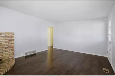 5042 S Leisure Ln, Taylorsville, UT 84129 - Photo 4
