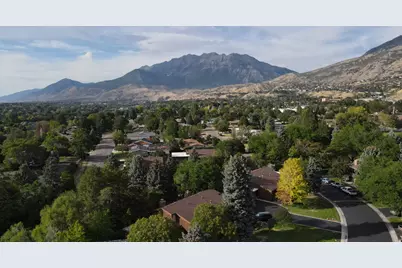 2755 N Edgewood Dr E, Provo, UT 84604 - Photo 30