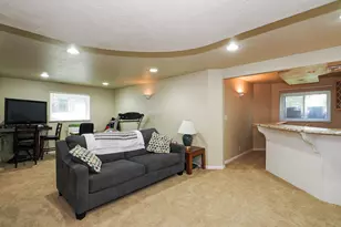 2195 E 10300 S, Sandy, UT 84092 - Photo 38