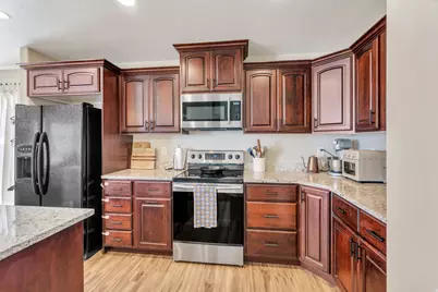 2777 E Clarkstone Dr, Eagle Mountain, UT 84005 - Photo 6