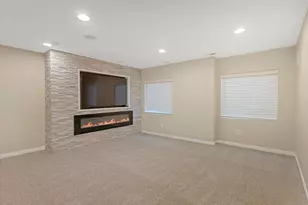 10234 S Oquirrh Lk Rd, South Jordan, UT 84009 - Photo 16