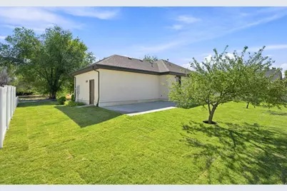 752 E 1500 S, Orem, UT 84097 - Photo 26
