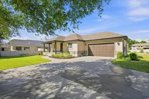 752 E 1500 S, Orem, UT 84097 - Photo 2