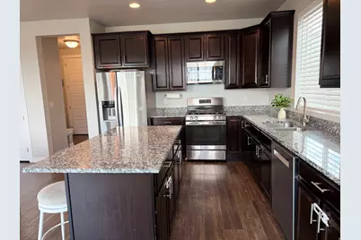 1563 West Maple Shade Ln W, Lindon, UT 84042 - Photo 8