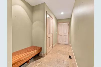 4671 S Wander Ln E, Holladay, UT 84117 - Photo 54
