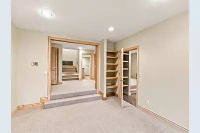 4671 S Wander Ln E, Holladay, UT 84117 - Photo 72