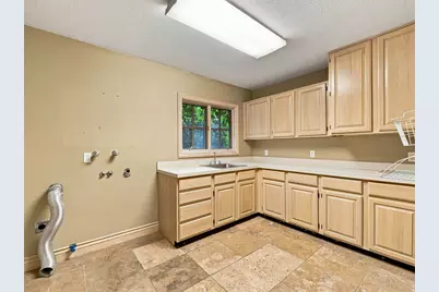 4671 S Wander Ln E, Holladay, UT 84117 - Photo 52